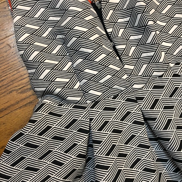 Black and White fit and flare dress Size M - Picture 3 of 7